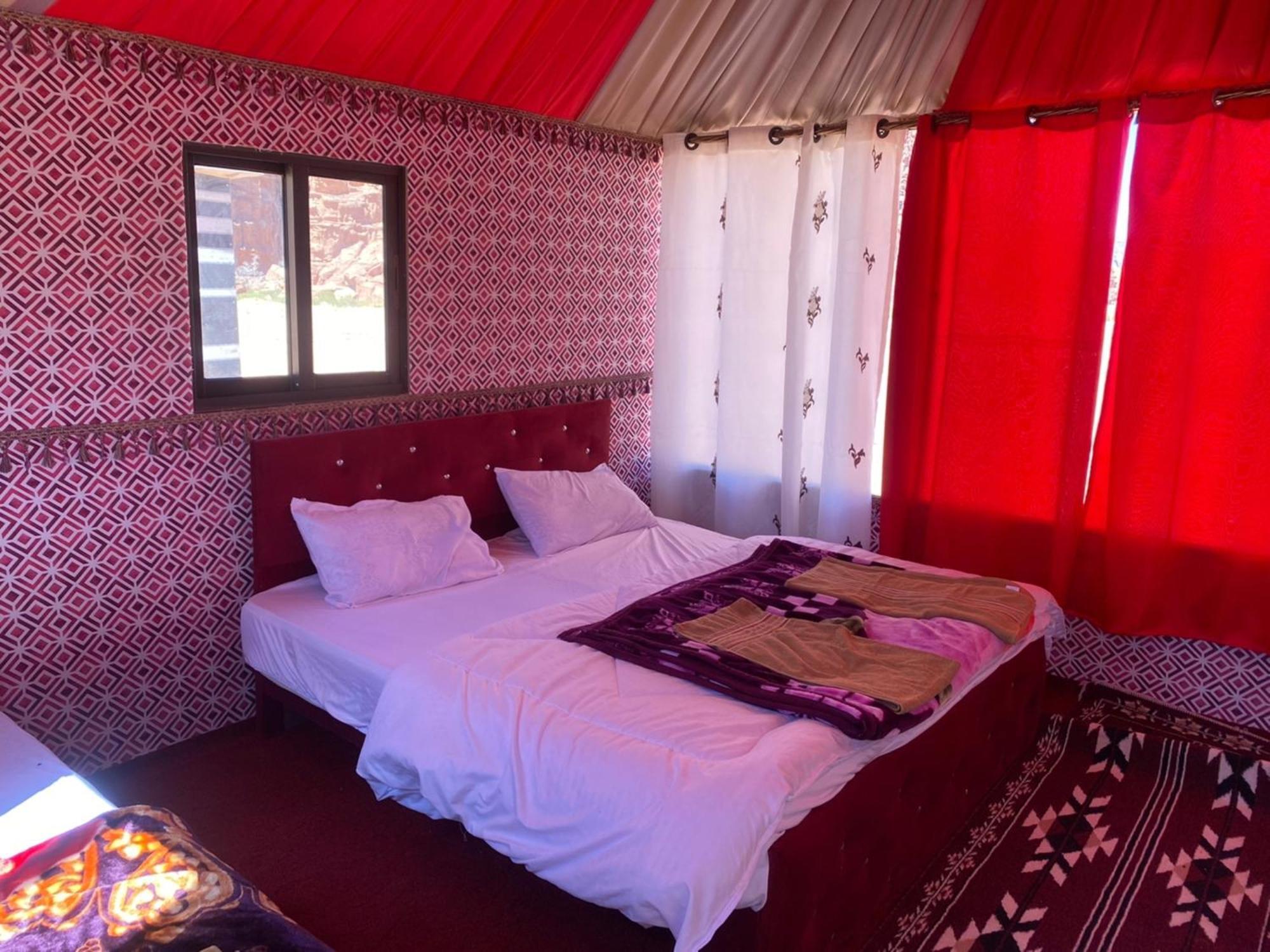 Calm Camp Bed & Breakfast Wadi Rum Exterior photo