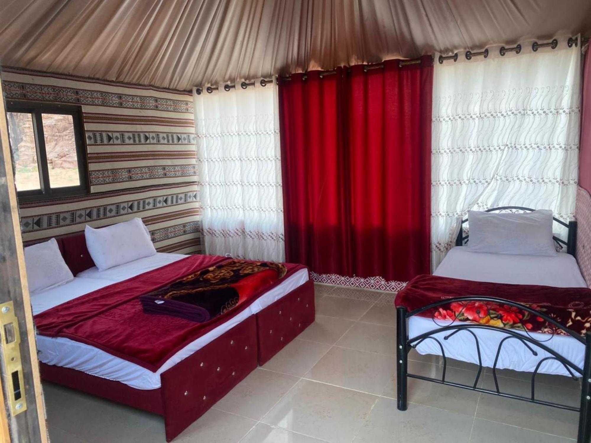 Calm Camp Bed & Breakfast Wadi Rum Exterior photo