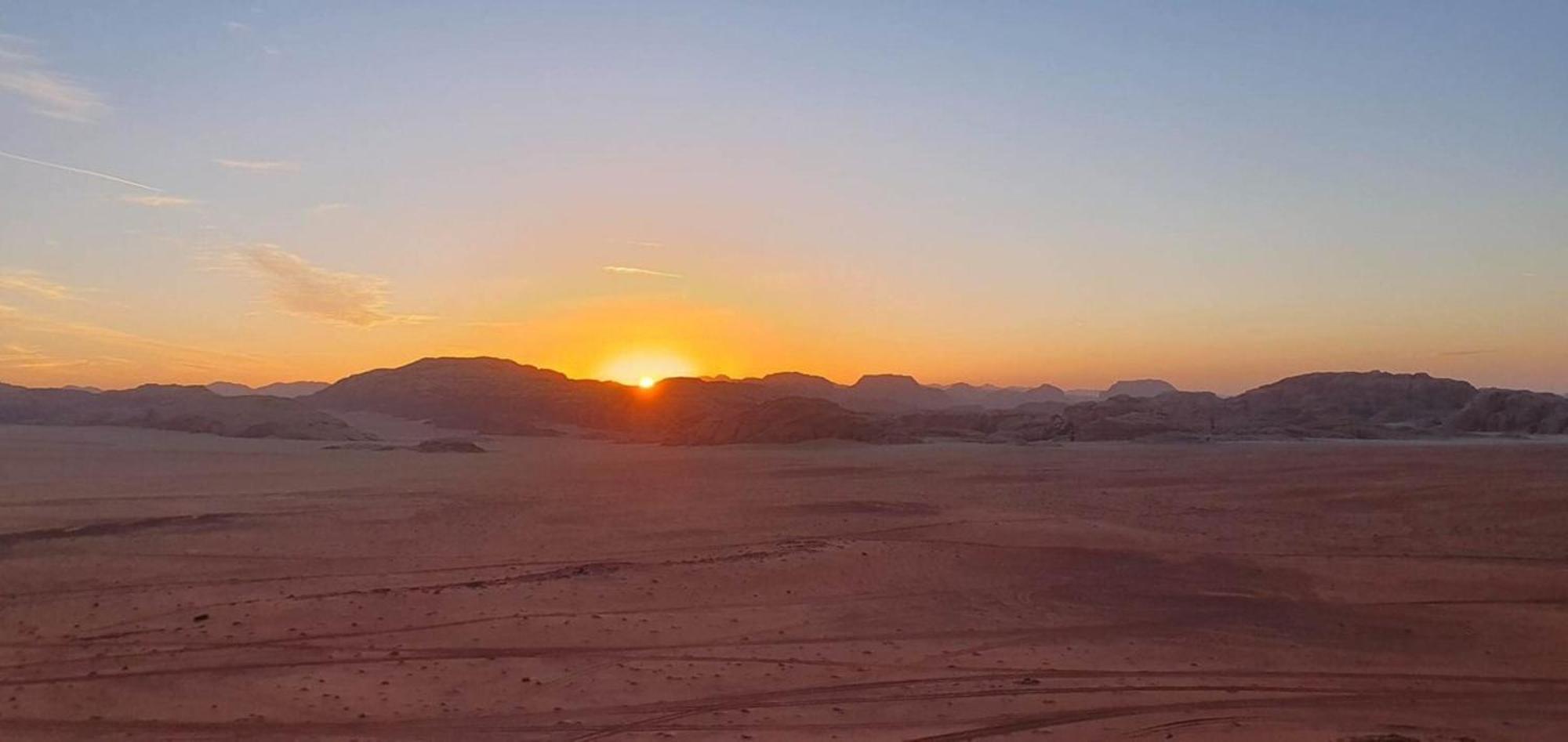 Calm Camp Bed & Breakfast Wadi Rum Exterior photo